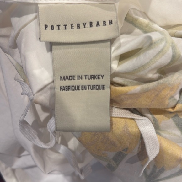 Pottery Barn French Country Queen Bedding 2 pillowcases and duvet cover Stunning - Picture 16 of 16